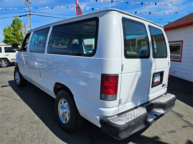 2003 Ford E-250 photo 5