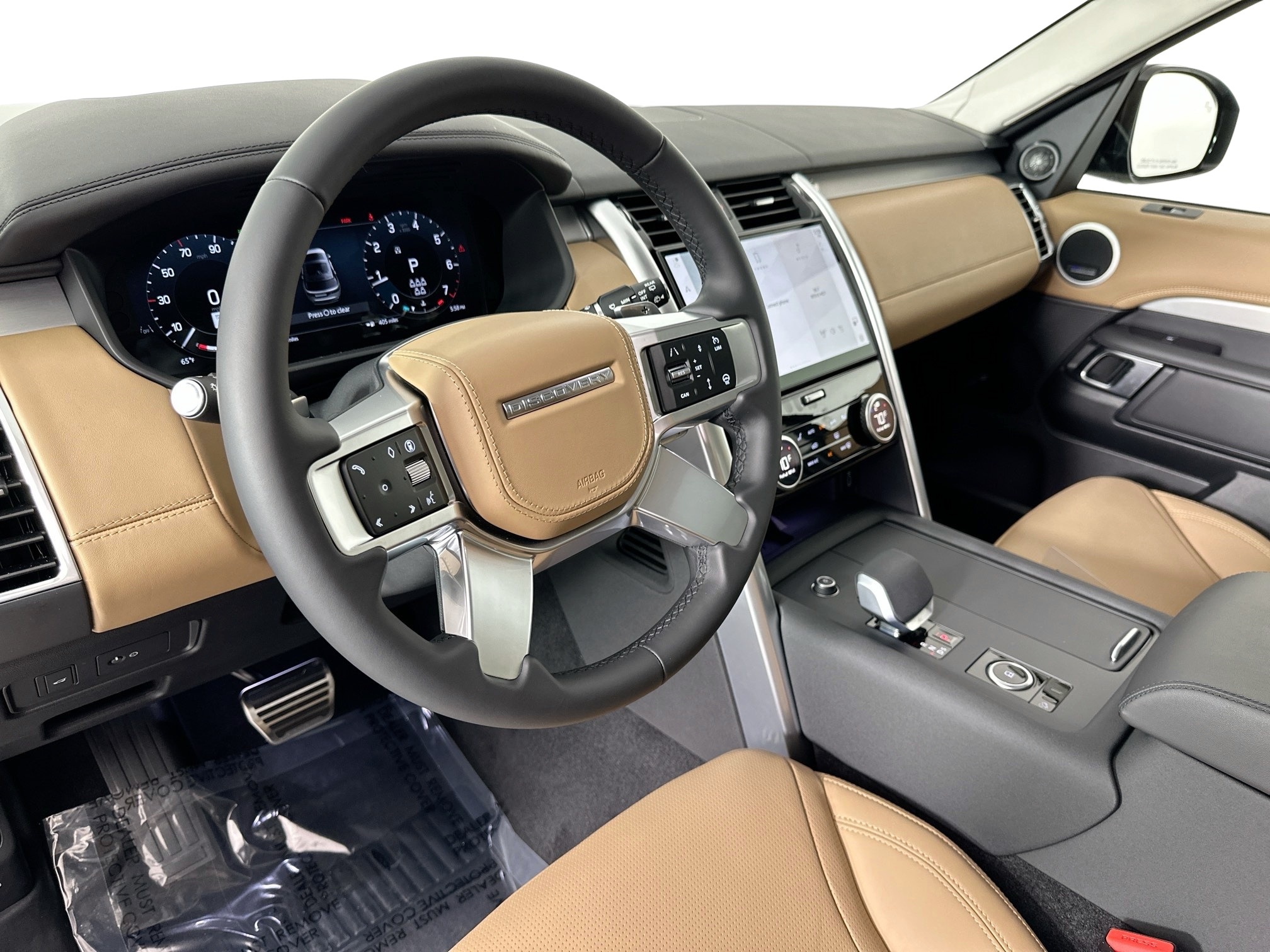 new 2026 Land Rover Discovery car, priced at $86,981