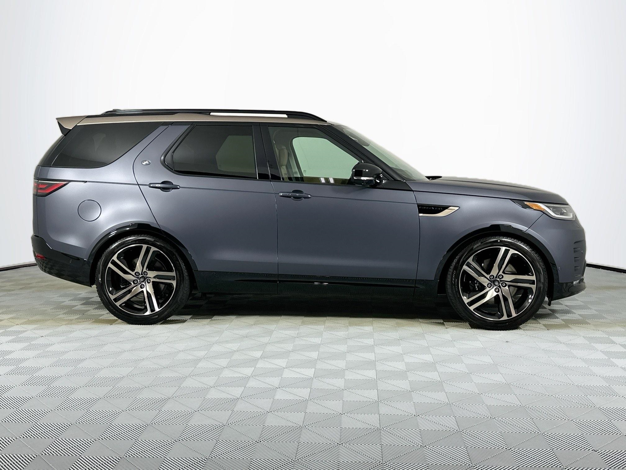 new 2026 Land Rover Discovery car, priced at $86,981