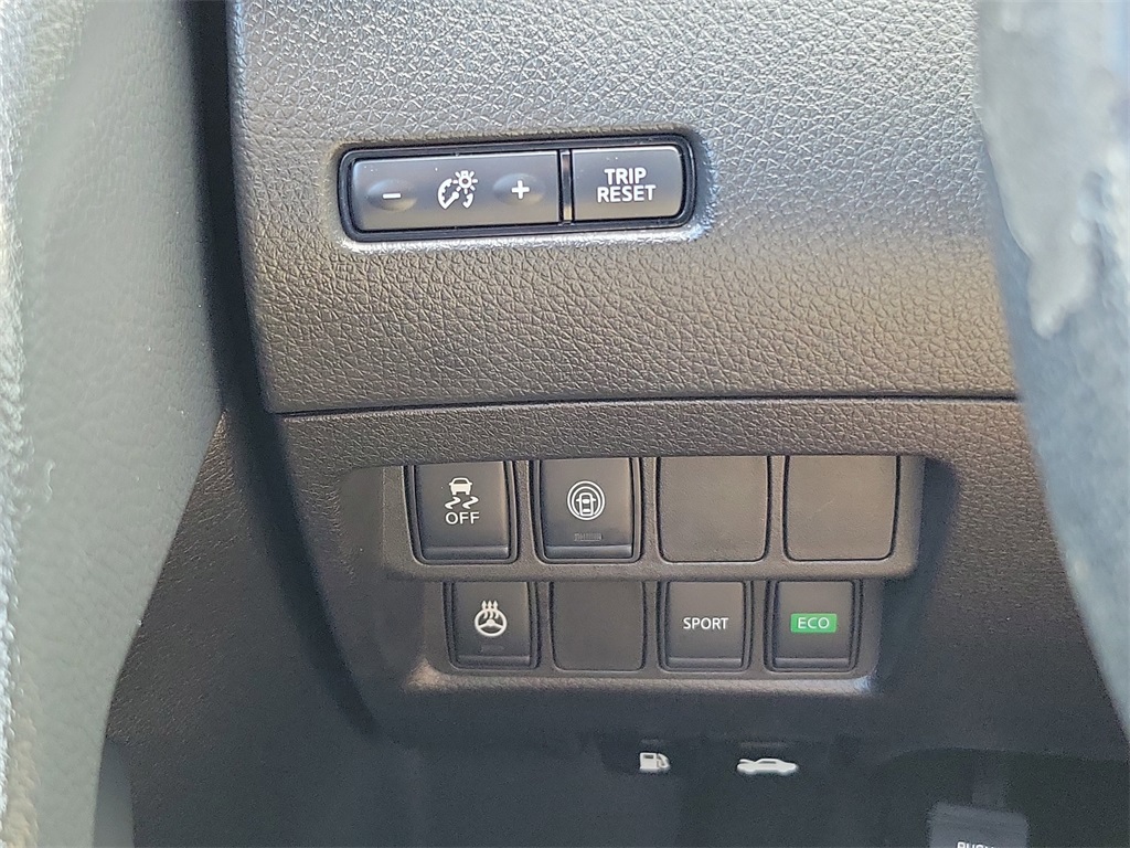 2021 Gun Metallic Nissan Rogue Sport SV FWD SUV