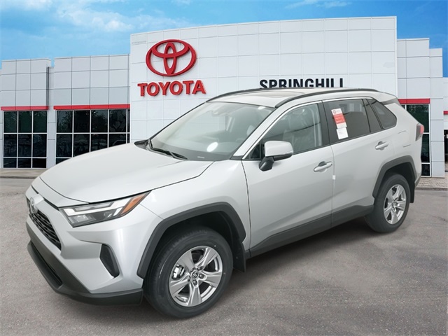 2025 Toyota RAV4 XLE's photo