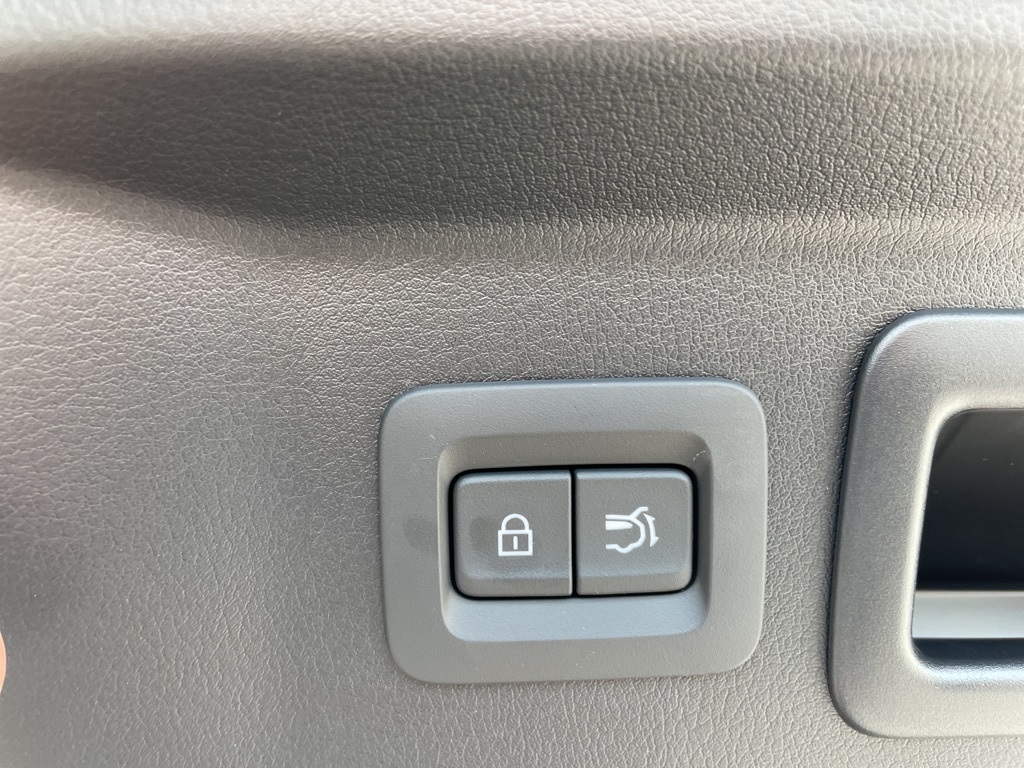 2025 Mazda CX-90 Plug-in Hybrid Preferred photo 12