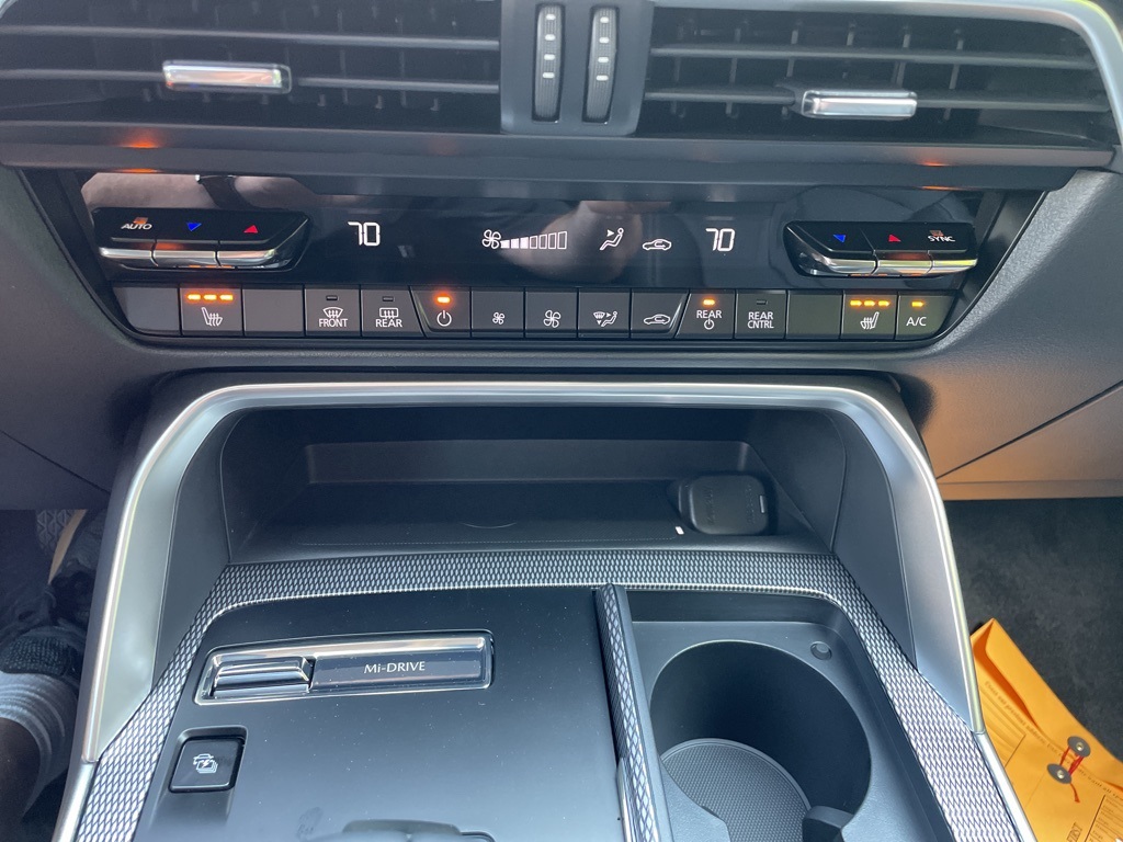 2025 Mazda CX-90 Plug-in Hybrid Preferred photo 20