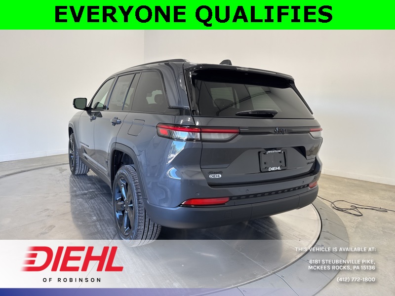 2025 Jeep Grand Cherokee Limited photo 4
