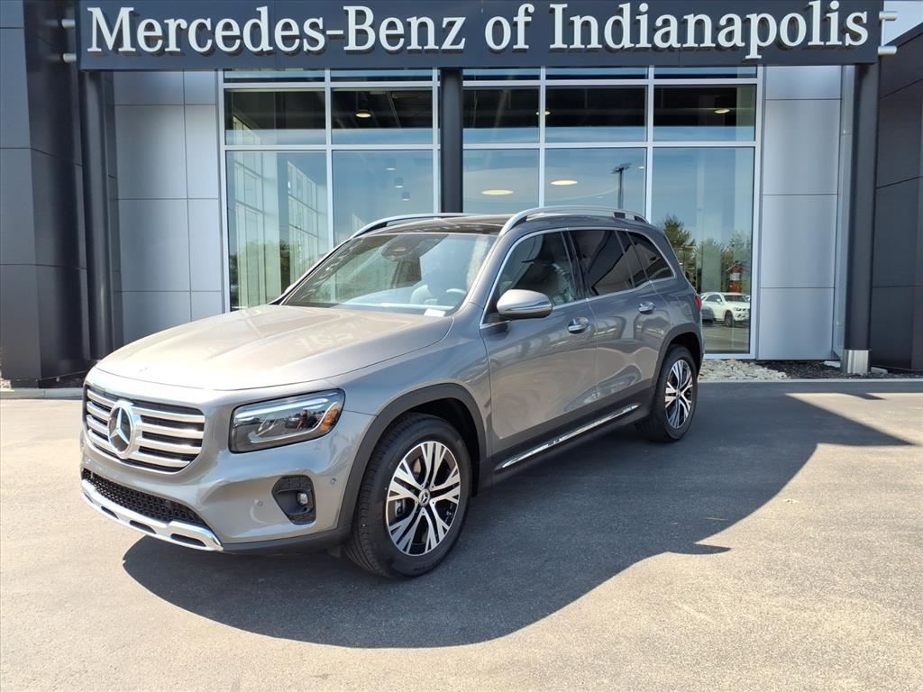 2025 Mercedes-Benz GLB Base's photo