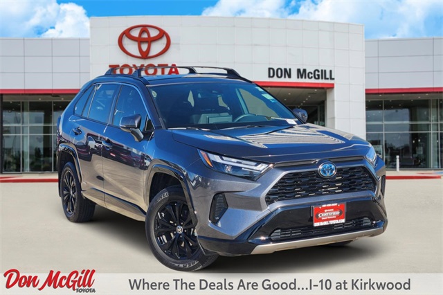 2024 Toyota RAV4 SE