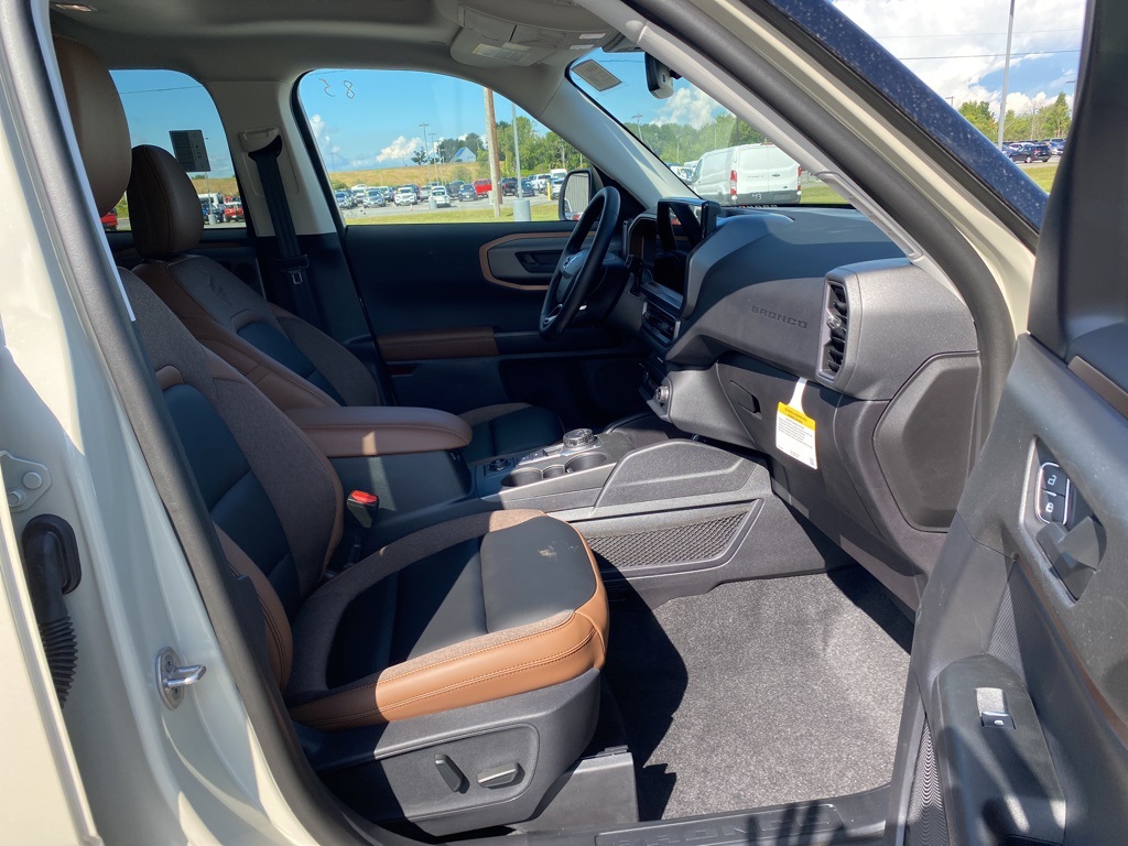 2025 Ford Bronco Sport Outer Banks photo 20