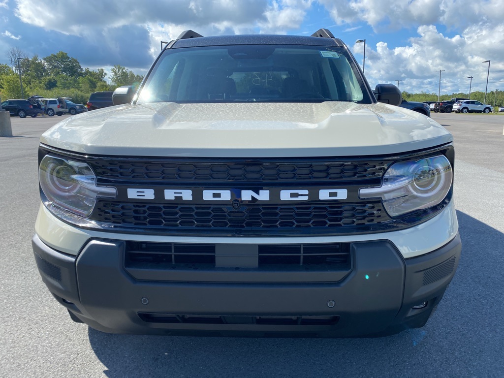 2025 Ford Bronco Sport Outer Banks photo 9