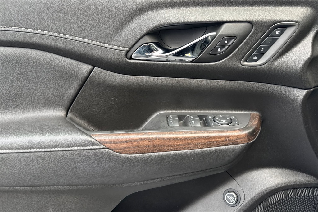 used 2023 GMC Acadia car, priced at $37,998