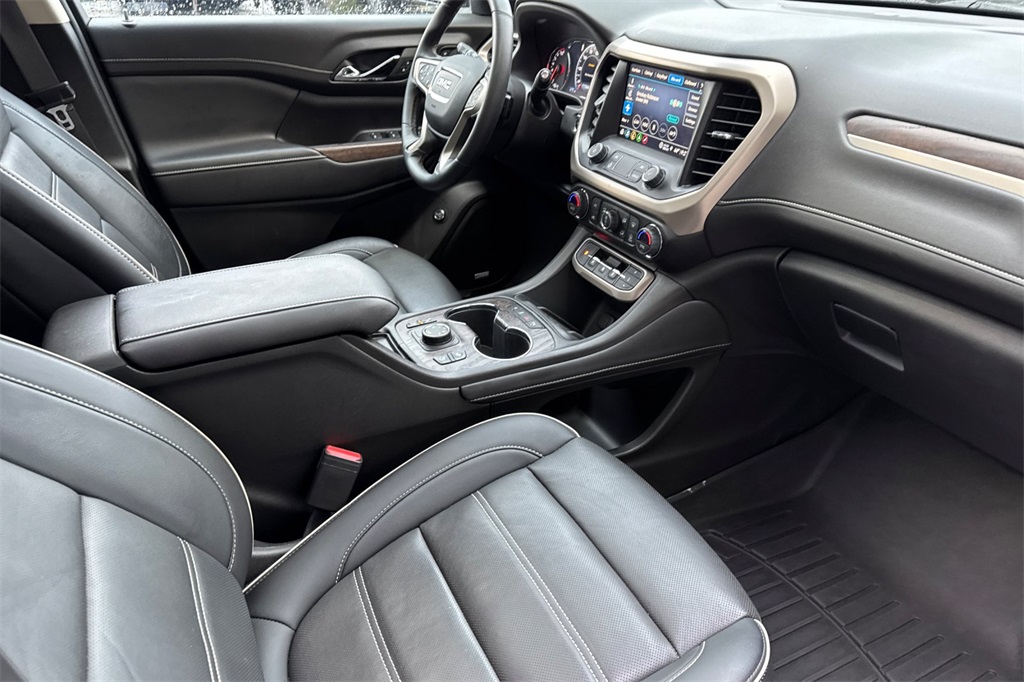 used 2023 GMC Acadia car, priced at $37,998