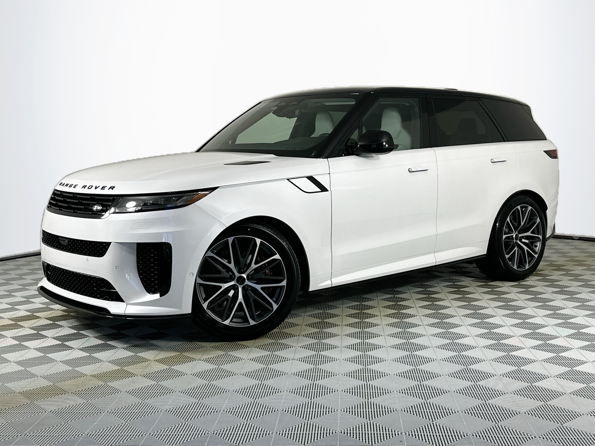 new 2026 Land Rover Range Rover car, priced at $154,770