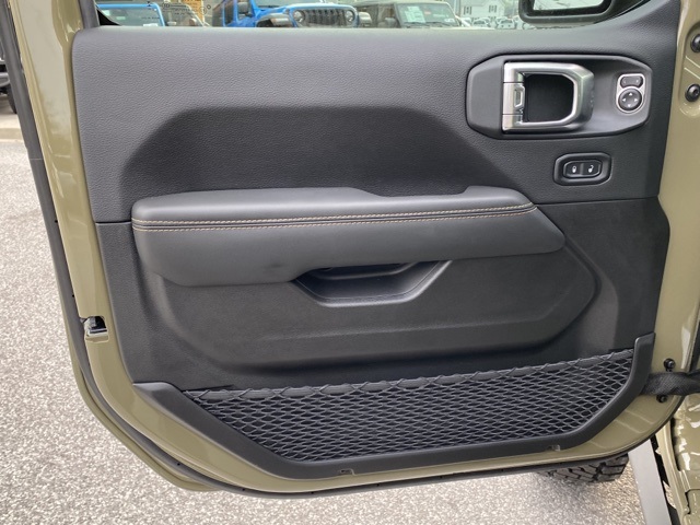 new 2025 Jeep Gladiator car, priced at $47,794