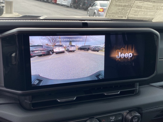 new 2025 Jeep Gladiator car, priced at $47,794