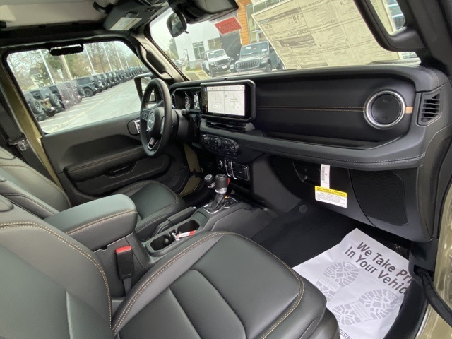 new 2025 Jeep Gladiator car, priced at $47,794