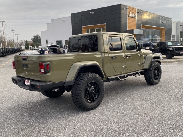 new 2025 Jeep Gladiator car, priced at $47,794