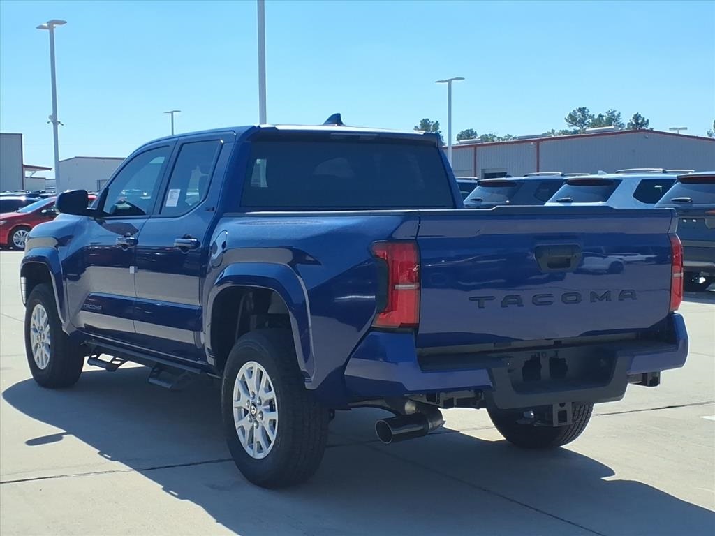 2025 Toyota Tacoma SR5 Double Cab photo 3