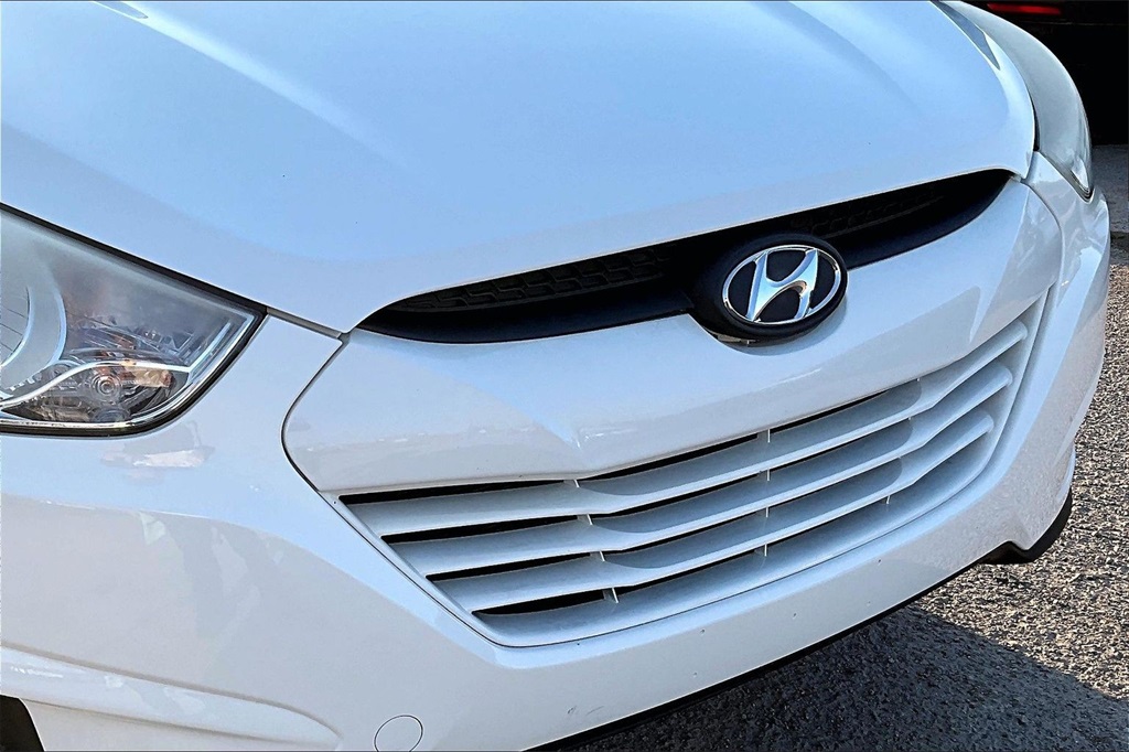 Used 2013 Hyundai Tucson GL with VIN KM8JT3AB6DU583696 for sale in Athens, TN