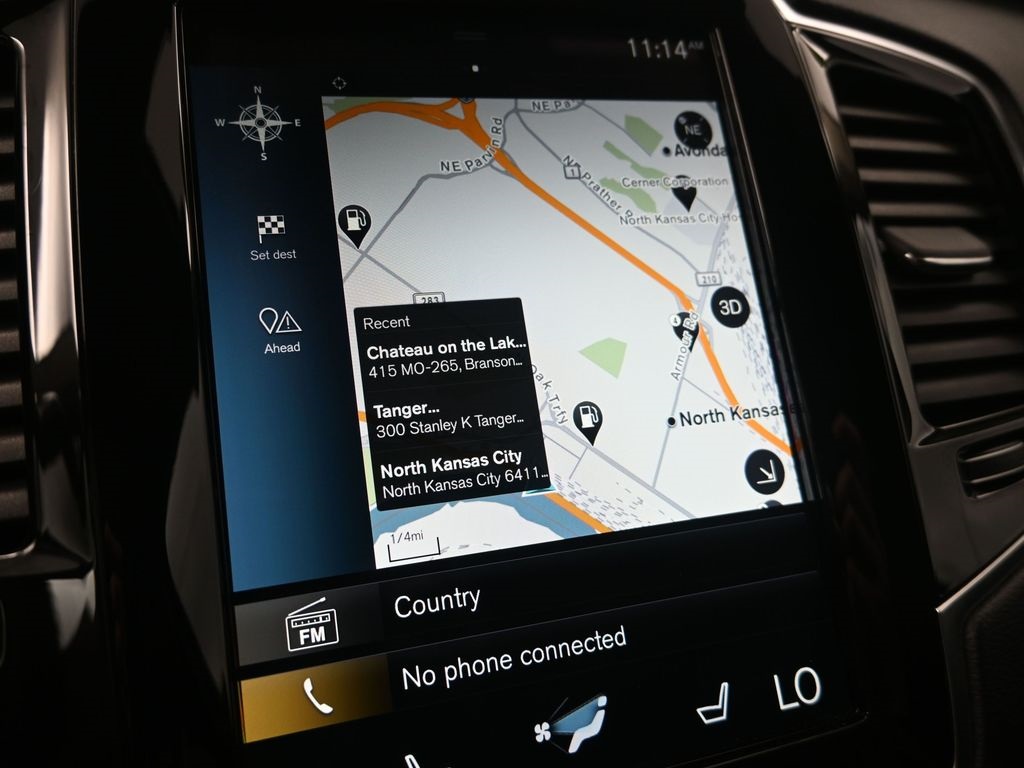 2022 Volvo XC90 T6 Inscription photo 16