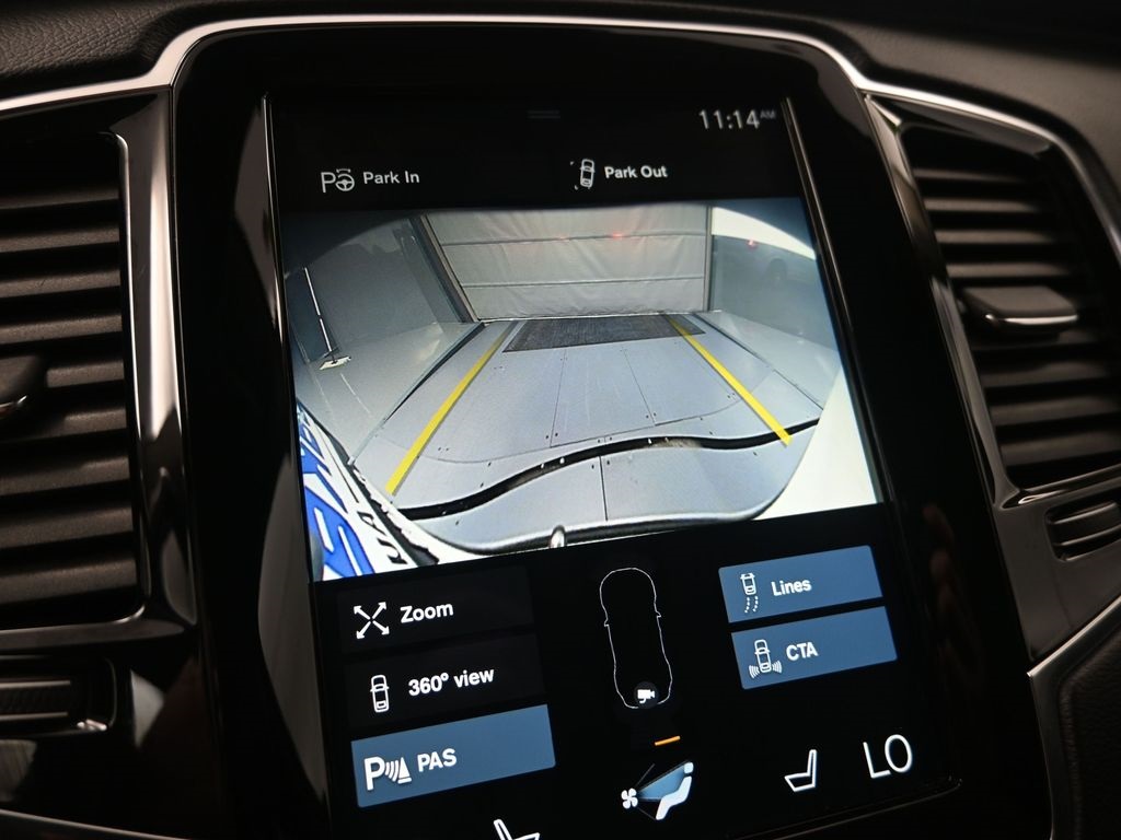 2022 Volvo XC90 T6 Inscription photo 17
