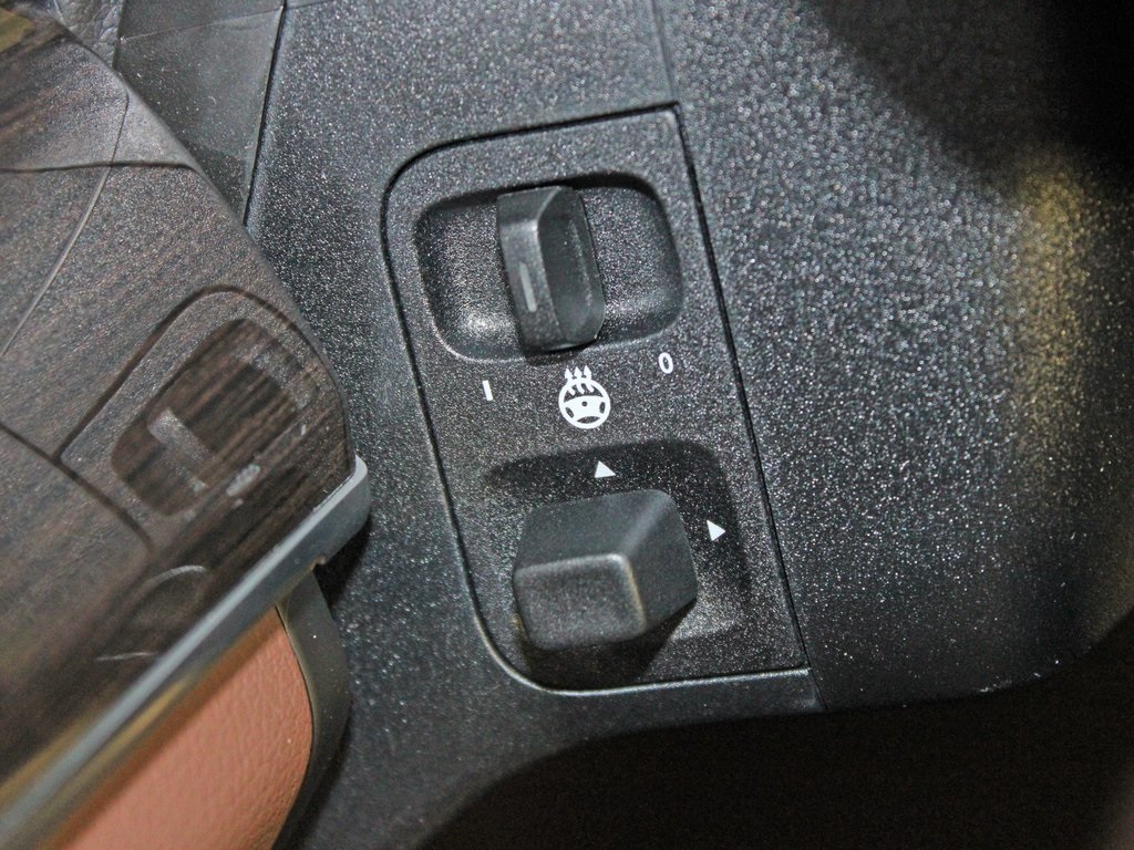 used 2026 Mercedes-Benz GLE car, priced at $67,888