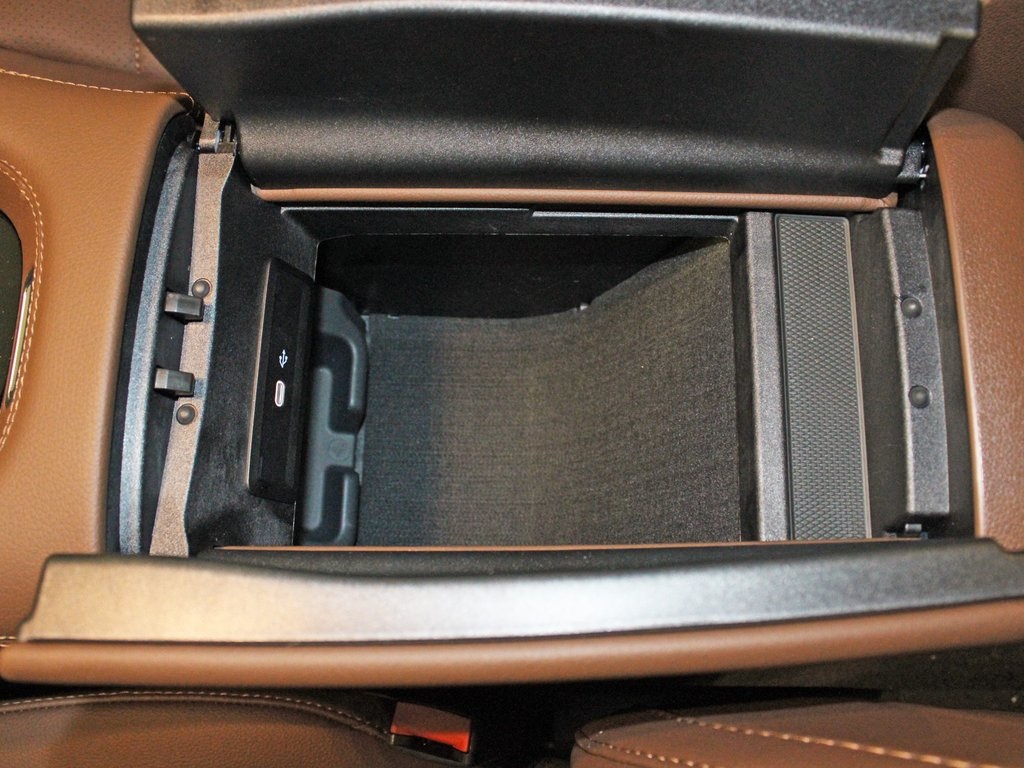 used 2026 Mercedes-Benz GLE car, priced at $67,888