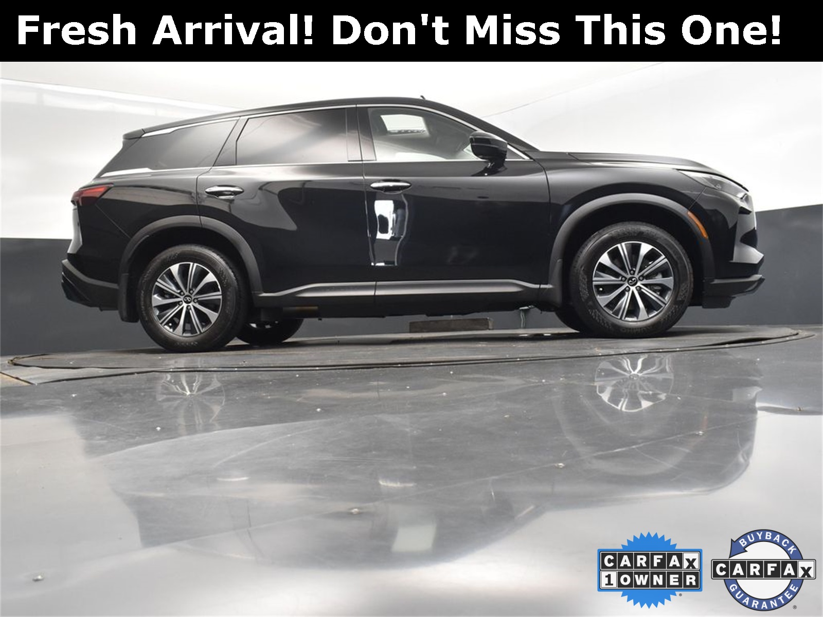 2025 Mineral Black INFINITI QX60 PURE FWD SUV