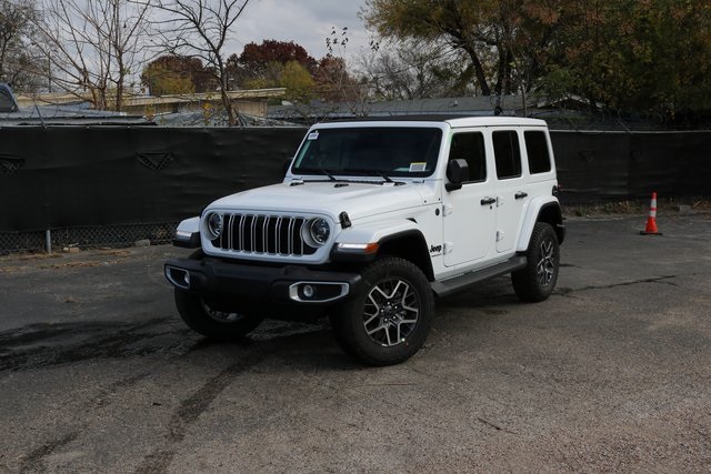 2026 Jeep Wrangler 4-Door Sahara's photo