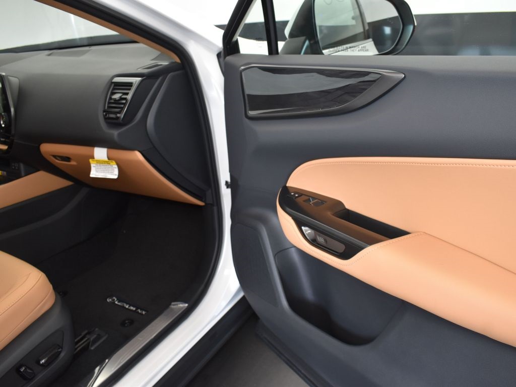 2025 White Pearl Lexus NX 250 Premium FWD SUV