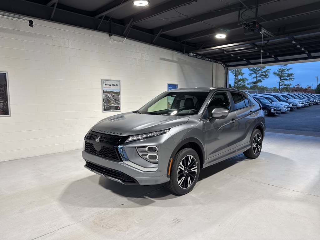 2026 Mitsubishi Eclipse Cross SEL's photo