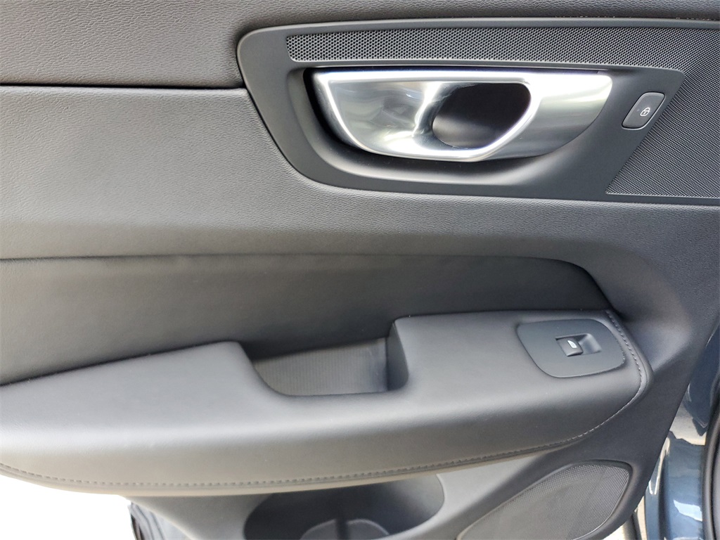 used 2024 Volvo XC60 car, priced at $33,719