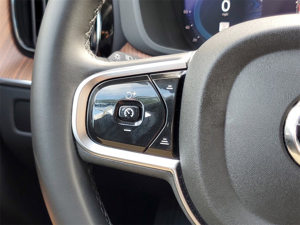 used 2024 Volvo XC60 car, priced at $33,719