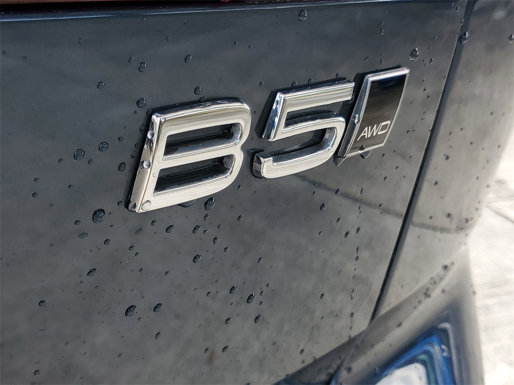 used 2024 Volvo XC60 car, priced at $33,719