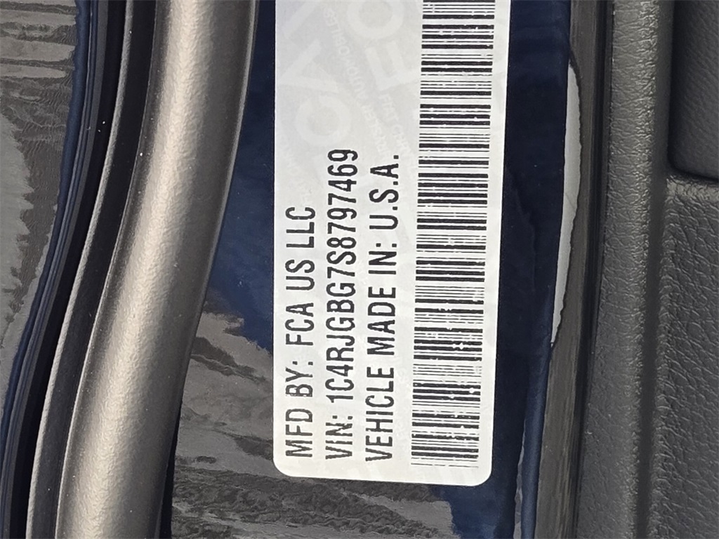 new 2025 Jeep Grand Cherokee car, priced at $32,245