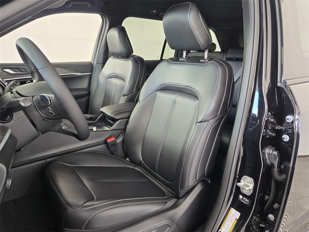 new 2025 Jeep Grand Cherokee car, priced at $32,245