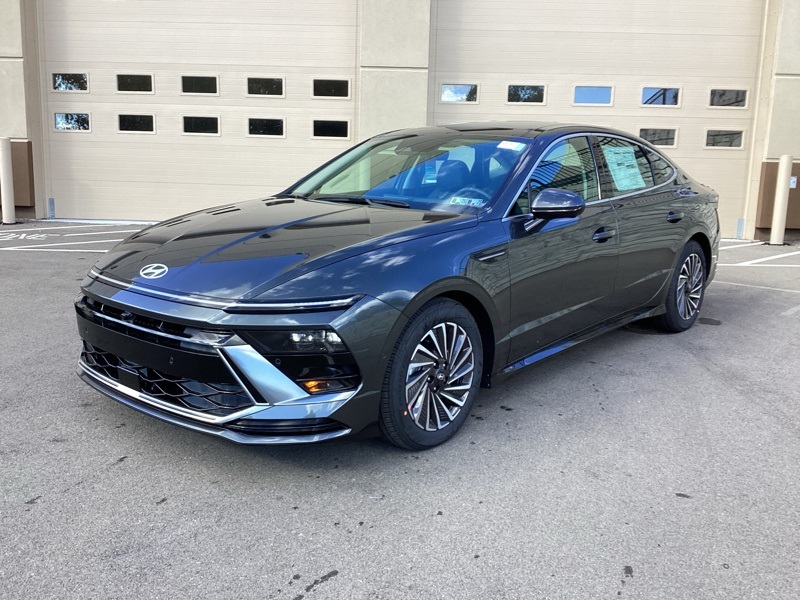 New 2026 Hyundai Sonata Hybrid Sedan