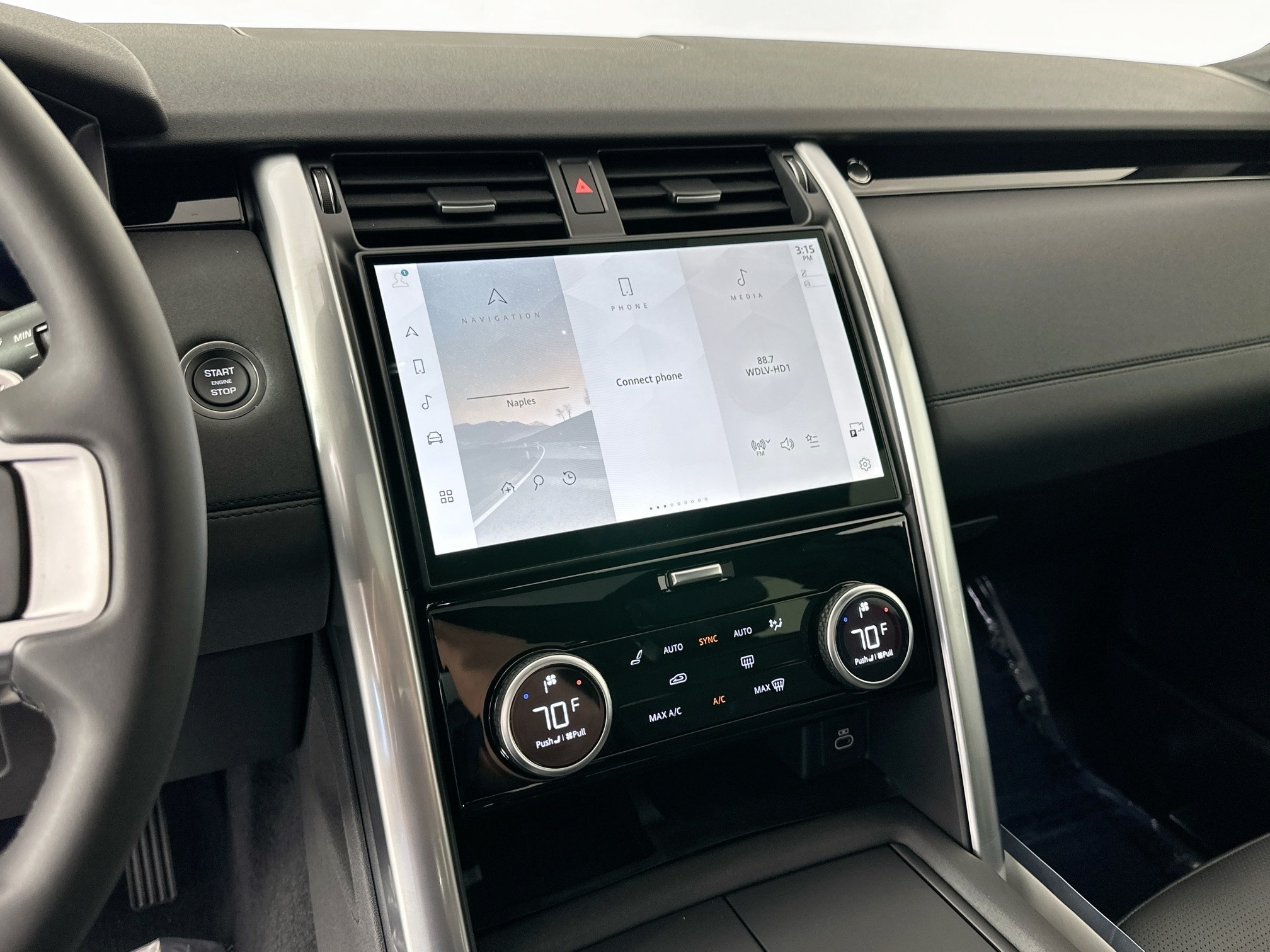 used 2025 Land Rover Discovery car, priced at $63,449