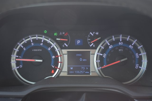 2017 Toyota 4Runner TRD Off-Road Premium photo 17