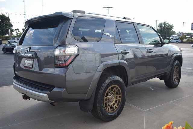 2017 Toyota 4Runner TRD Off-Road Premium photo 4