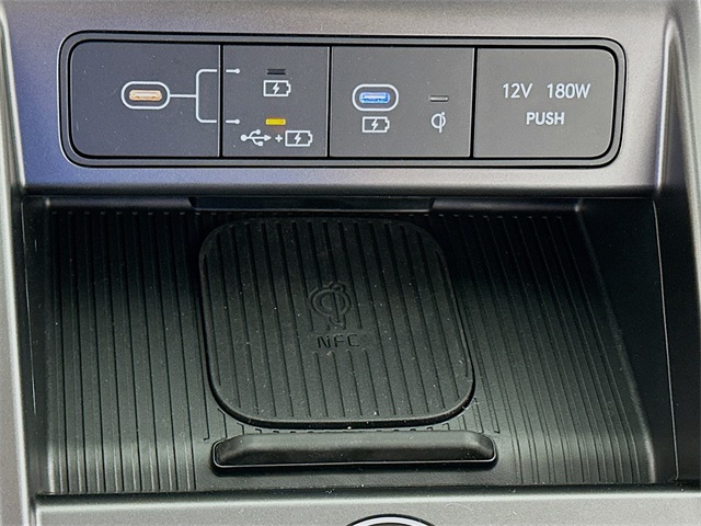 Kona SEL Convenience