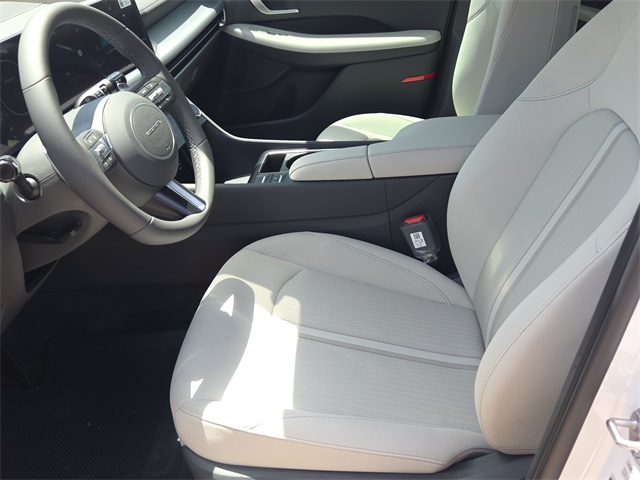 New 2025 Hyundai Sonata 4dr Car