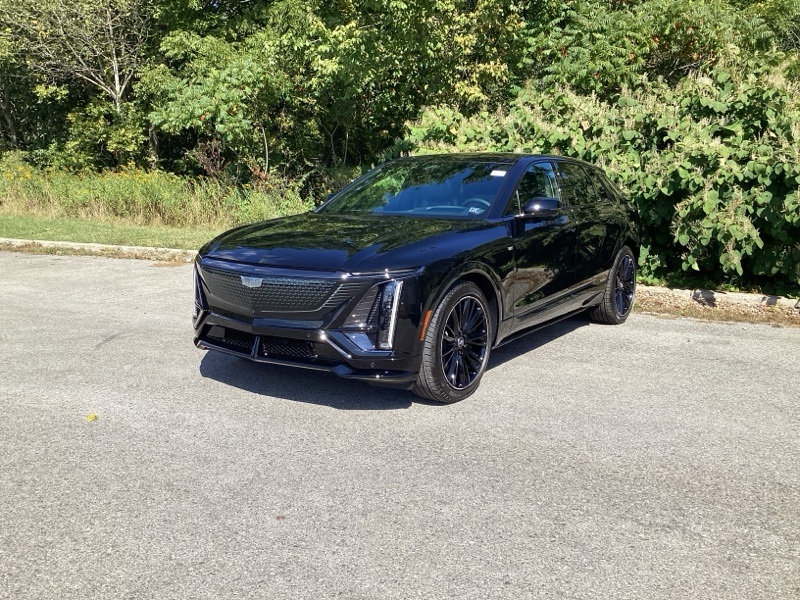 2026 Cadillac Lyriq photo 2