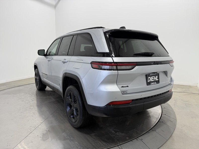 2025 Jeep Grand Cherokee Altitude X photo 3