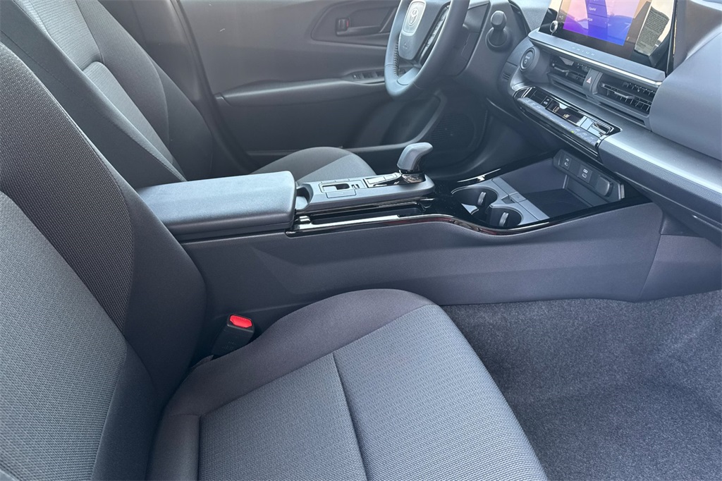 2026 Toyota Prius LE photo 13