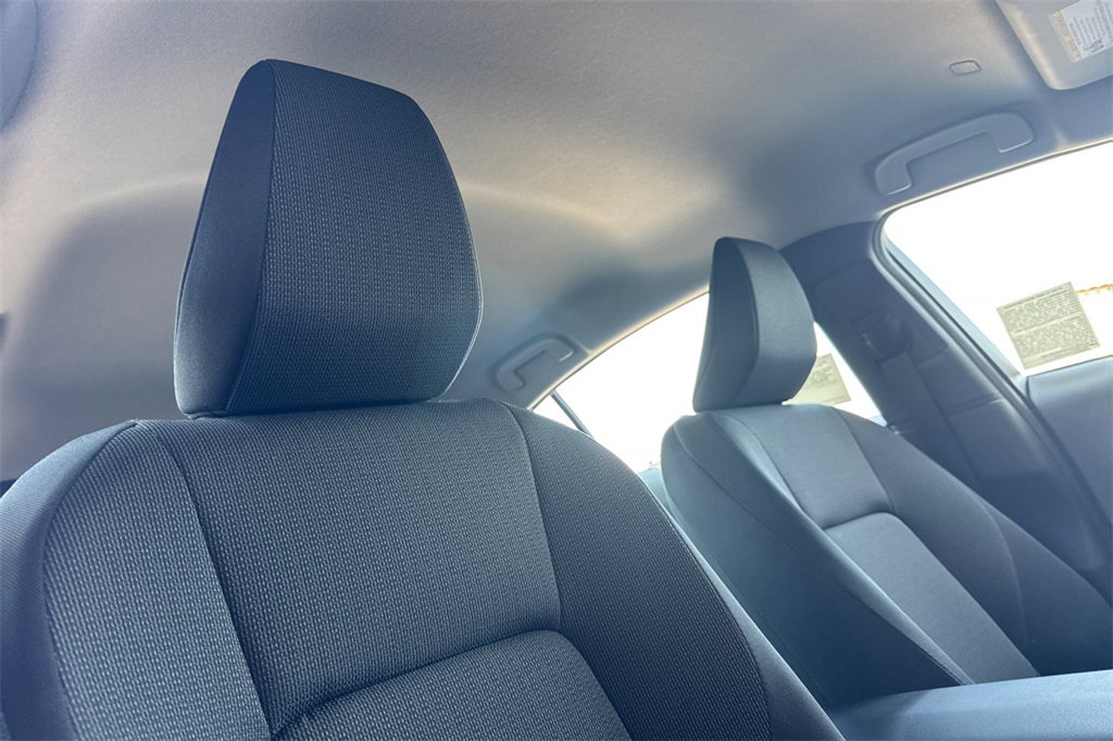 2026 Toyota Prius LE photo 14