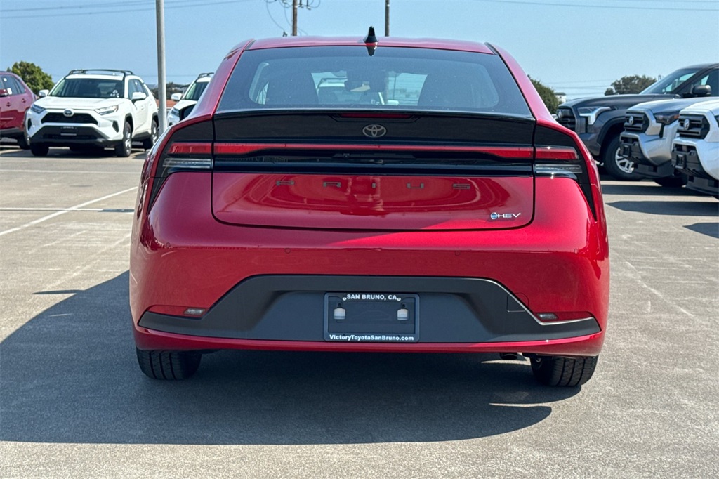 2026 Toyota Prius LE photo 6