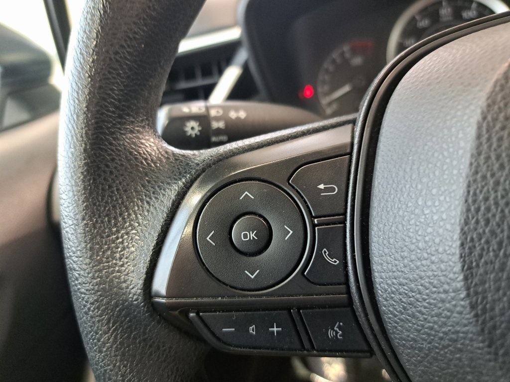 2022 Toyota Corolla LE Sedan 4 Dr. FWD 18