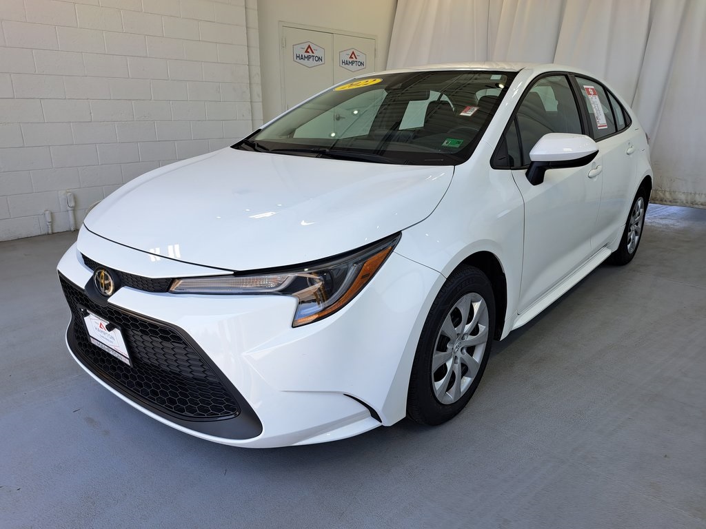 2022 Toyota Corolla LE Sedan 4 Dr. FWD 2