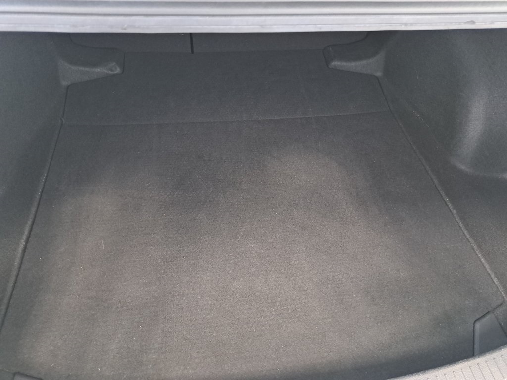 2022 Toyota Corolla LE Sedan 4 Dr. FWD 25