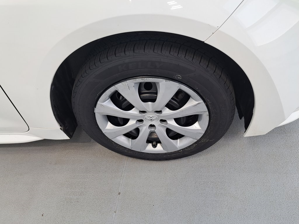 2022 Toyota Corolla LE Sedan 4 Dr. FWD 27