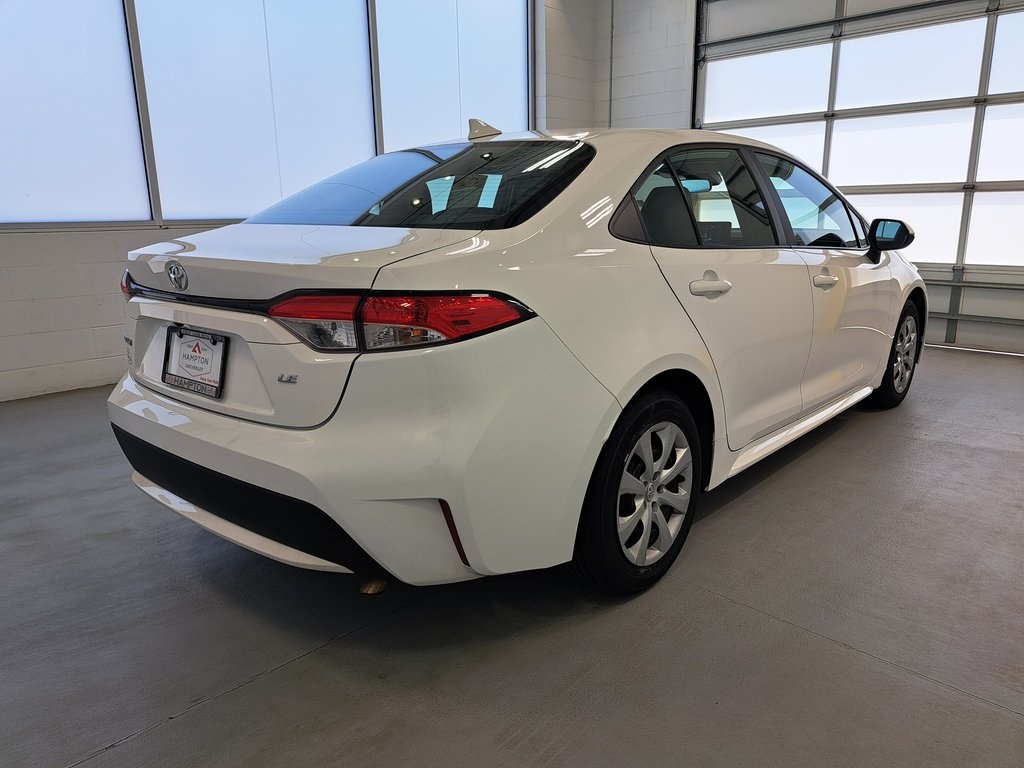 2022 Toyota Corolla LE Sedan 4 Dr. FWD 5